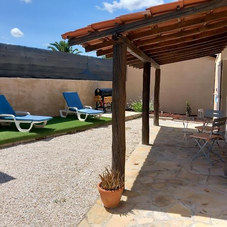 Studio Independant Dans Villa Neffies Exterior foto